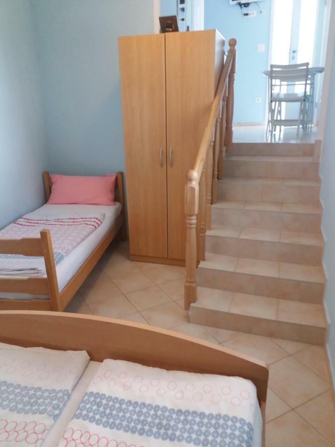 Apartmani Nina Crikvenica Exterior foto